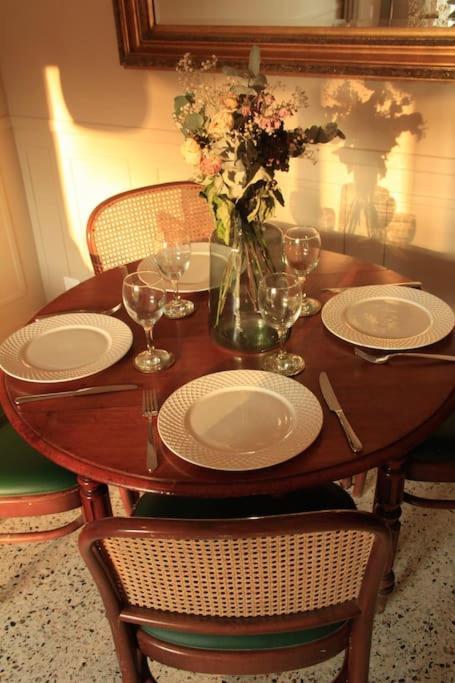 Elegant Avec Balcon Centre * Cannes