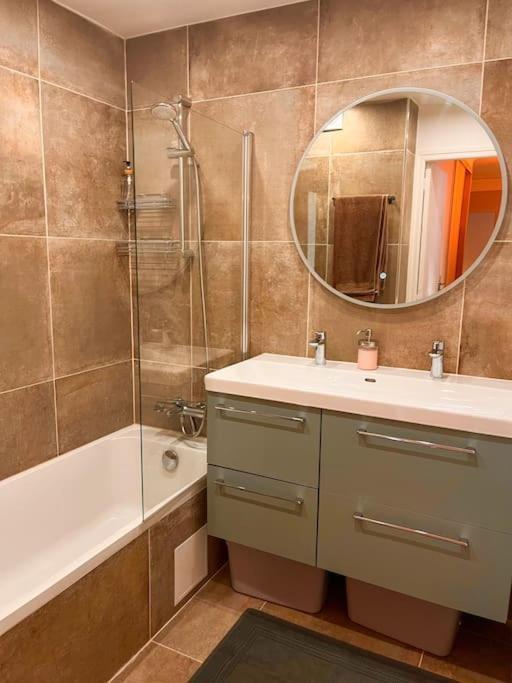 Elegant Avec Balcon Centre Apartment *